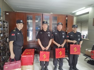 中秋慰問送真情 濃濃關(guān)懷暖人心 ——溫州國泰保安服務(wù)有限公司開展“濃情中秋?關(guān)懷相伴”活動(dòng)